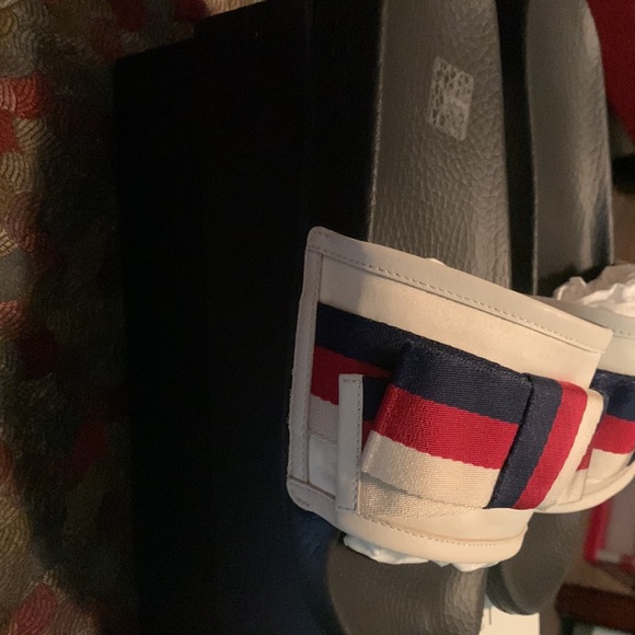 Gucci Satin Bow slides 100% Authentic - Picture 6 of 10